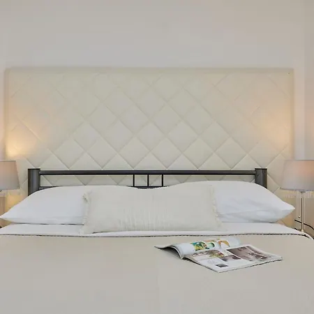 Hedera Estate, Hedera A22