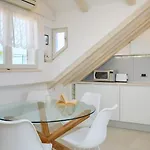 شقة Hedera Estate, Hedera A22